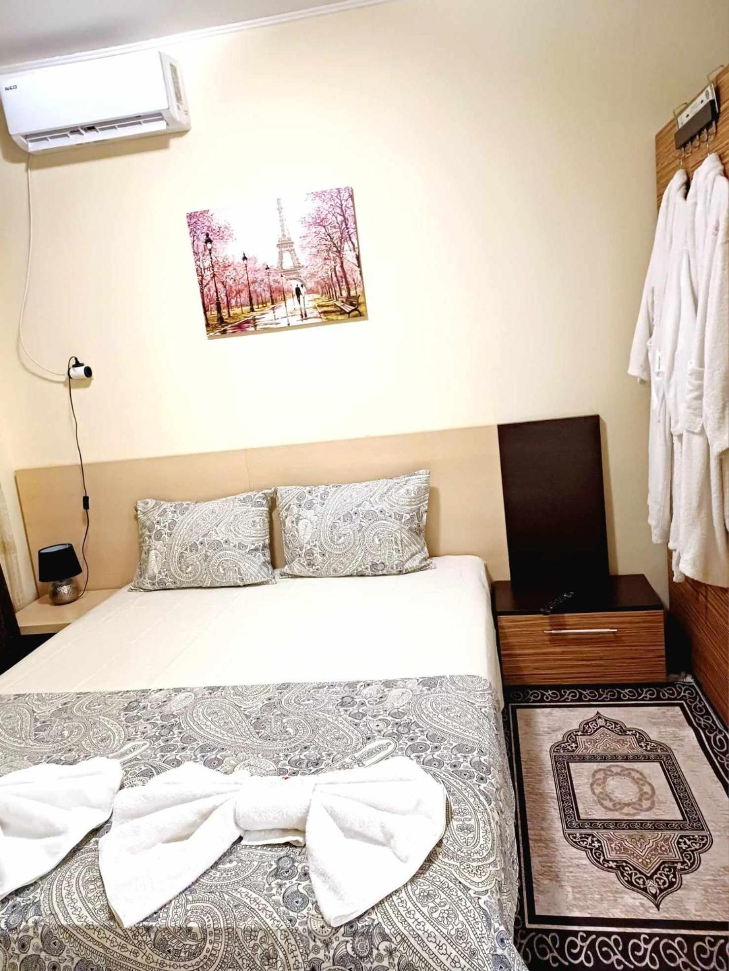 Rose & Water Guest House Pavel Banya Buitenkant foto