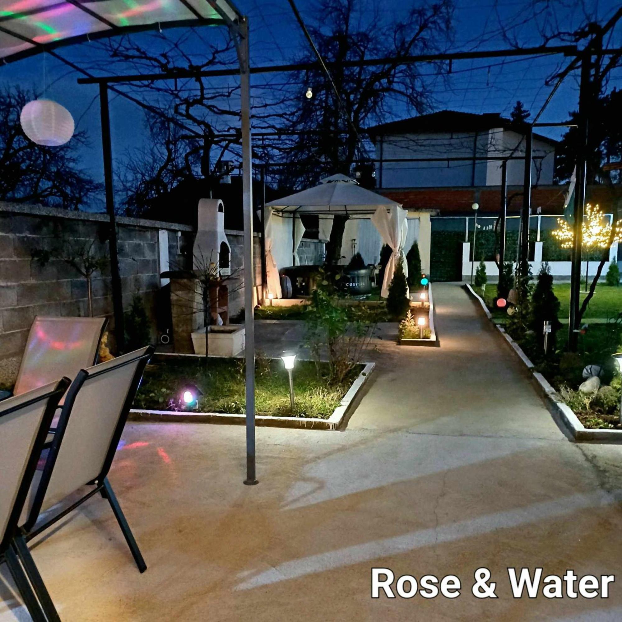 Rose & Water Guest House Pavel Banya Buitenkant foto